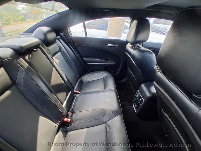 2015 Dodge Charger 4dr Sedan SXT AWD - 23048588 - 9