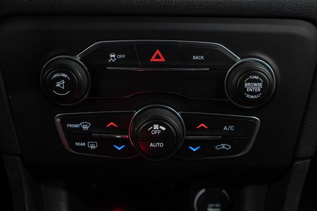 2015 Dodge Charger 4dr Sedan SXT RWD - 22964411 - 16