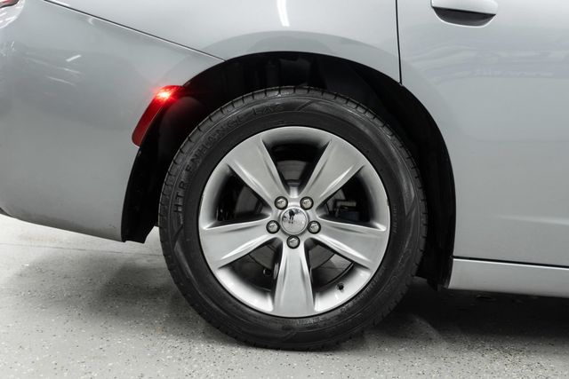 2015 Dodge Charger 4dr Sedan SXT RWD - 22964411 - 28