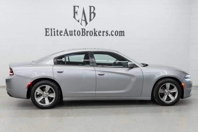 2015 Dodge Charger 4dr Sedan SXT RWD - 22964411 - 5