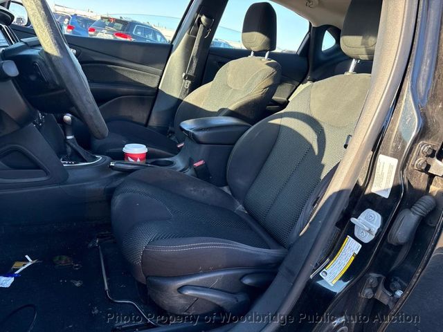 2015 Dodge Dart 4dr Sedan SXT - 23100570 - 6
