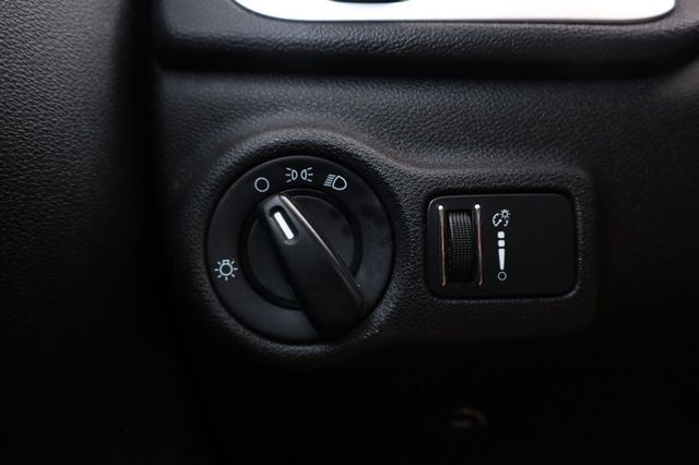 2015 Dodge Dart SE - 23067701 - 28