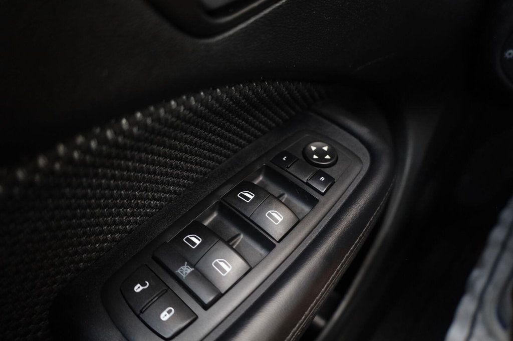 Dodge Dart SE photo 30