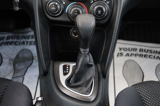 2015 Dodge Dart SE - 23067701 - 31