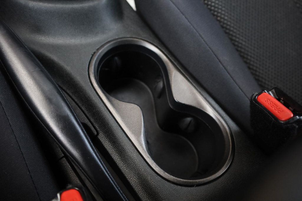 Dodge Dart SE photo 37