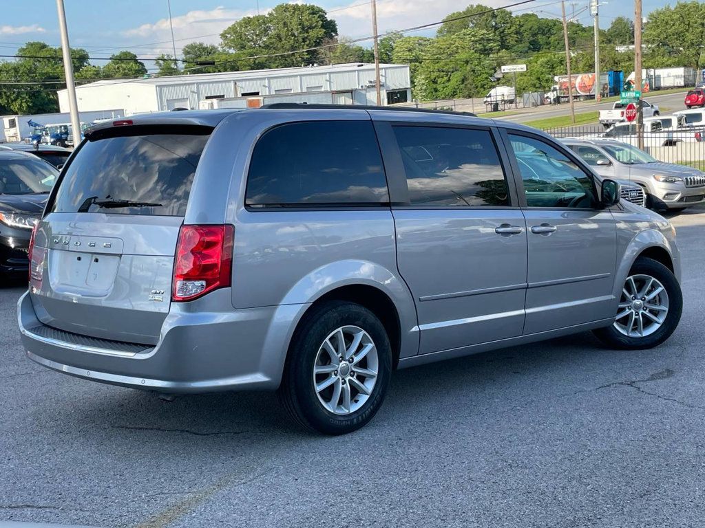 2015 Dodge Grand Caravan SXT photo 2