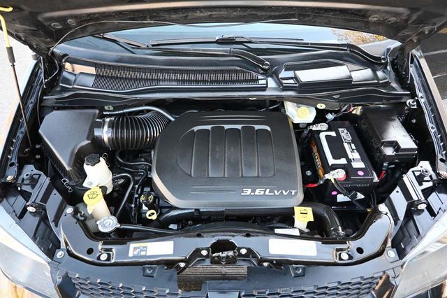 2015 Dodge Grand Caravan 4dr Wagon R/T - 22981755 - 32