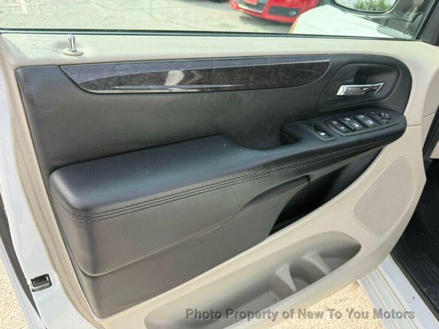 2015 Dodge Grand Caravan 4dr Wagon SXT - 23021744 - 11