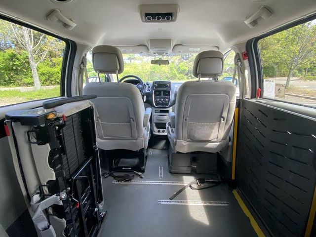 2015 Dodge Grand Caravan For Adults Medical Transport Mobility ADA Handicapped - 23033710 - 28