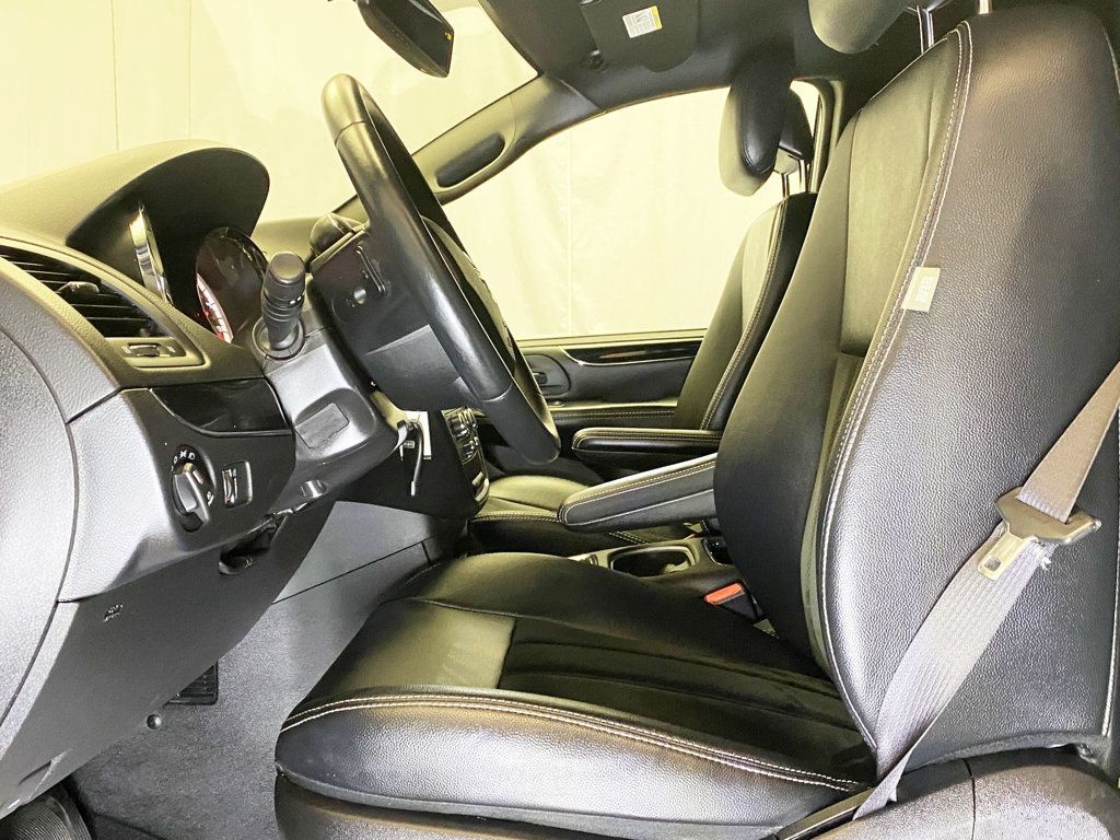 2015 Dodge Grand Caravan SXT - 22902993 - 19