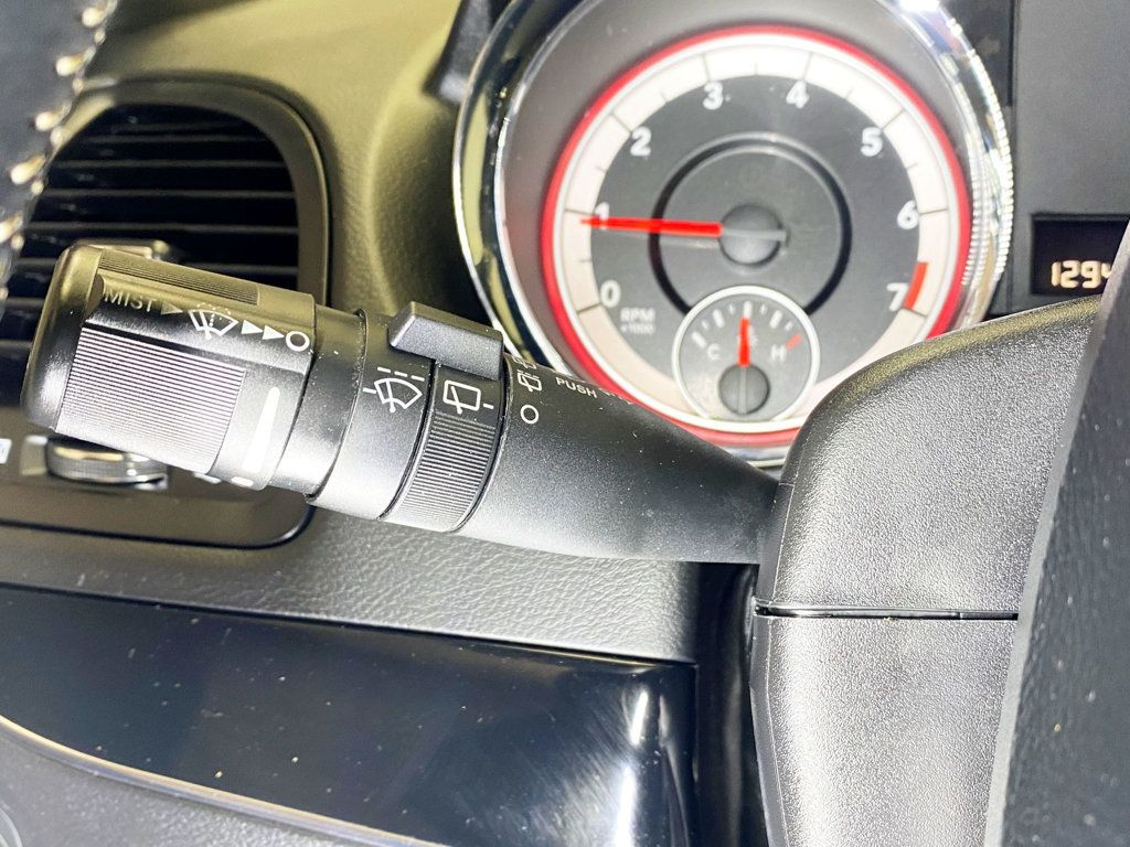 2015 Dodge Grand Caravan SXT - 22902993 - 26