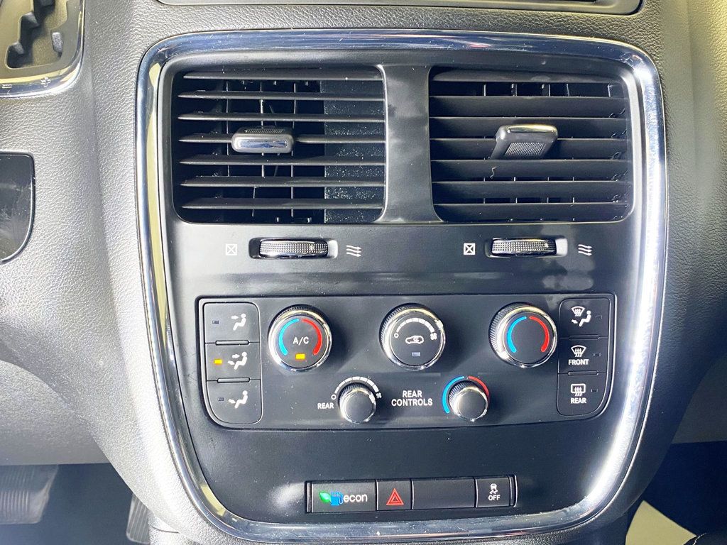 2015 Dodge Grand Caravan SXT - 22902993 - 31