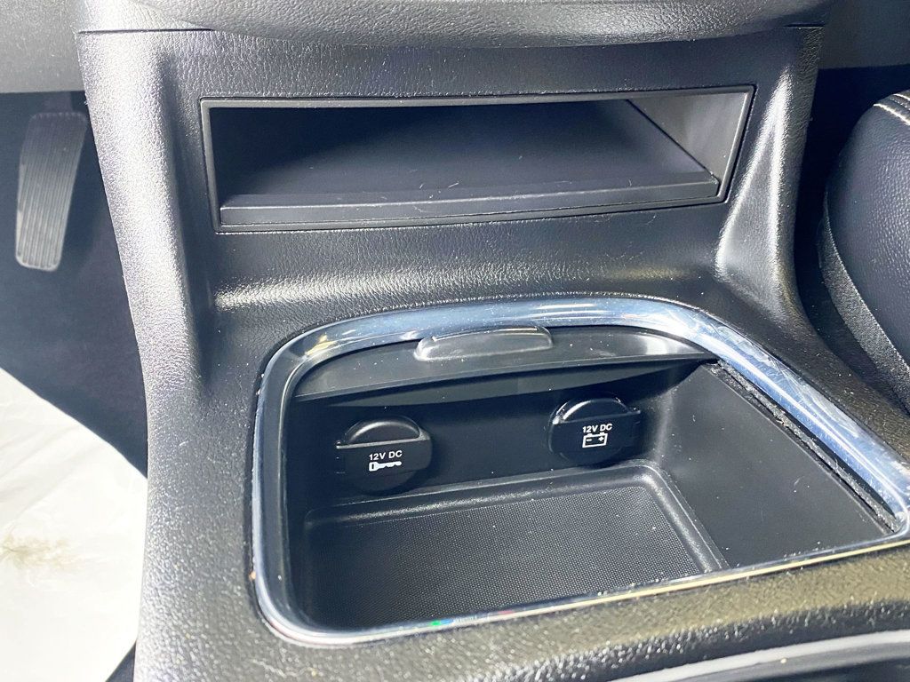 2015 Dodge Grand Caravan SXT - 22902993 - 32