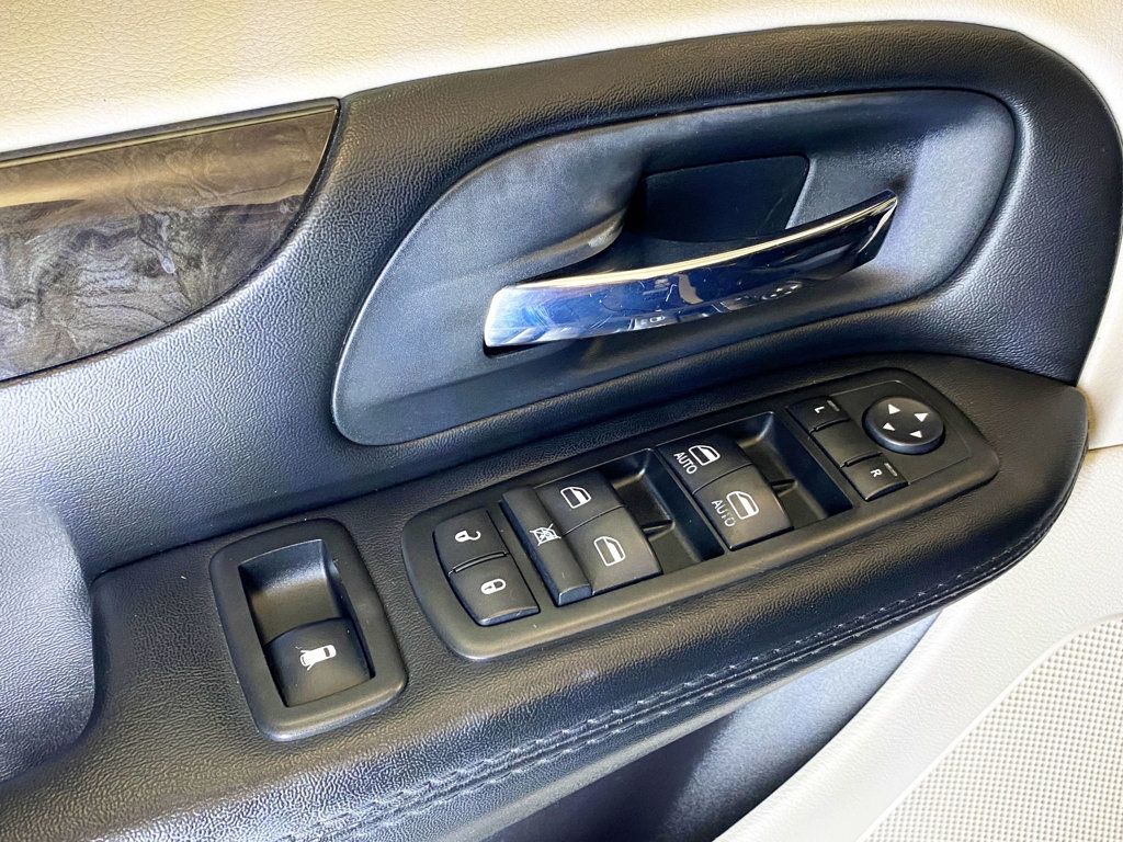 2015 Dodge Grand Caravan SXT - 22912060 - 18