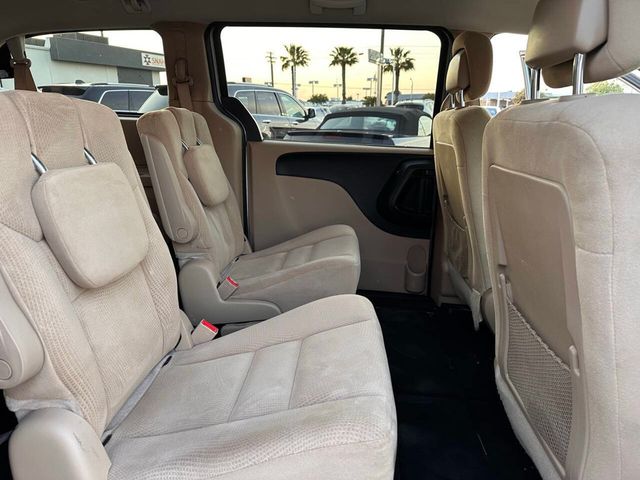 2015 Dodge Grand Caravan SXT 4dr Mini Van - 22836965 - 16