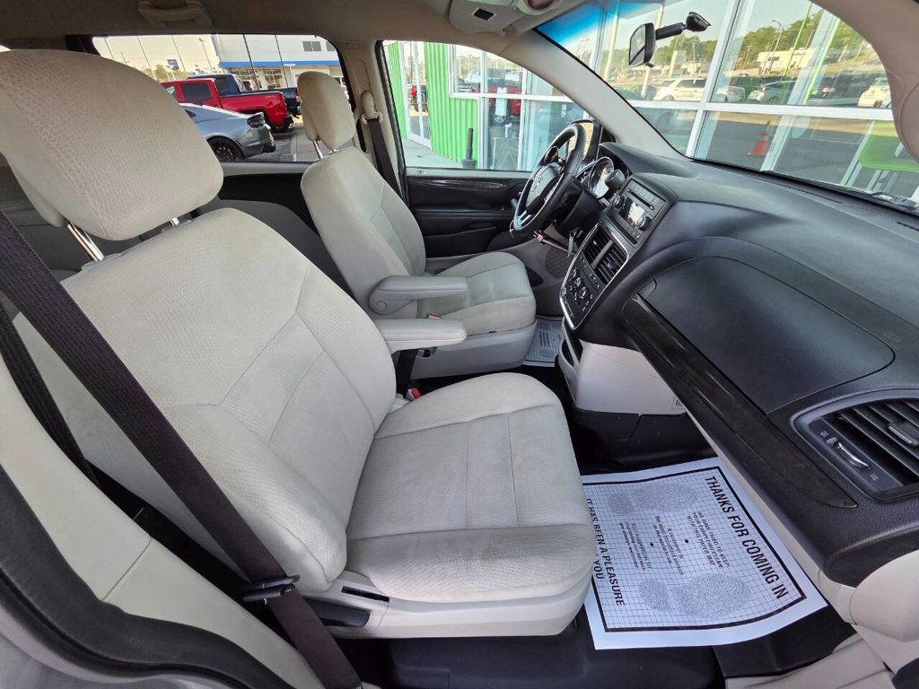 2015 Dodge Grand Caravan SXT photo 19