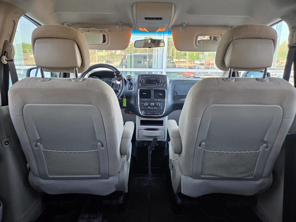 2015 Dodge Grand Caravan SXT photo 24