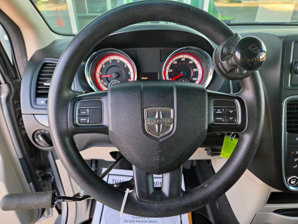 2015 Dodge Grand Caravan SXT photo 29