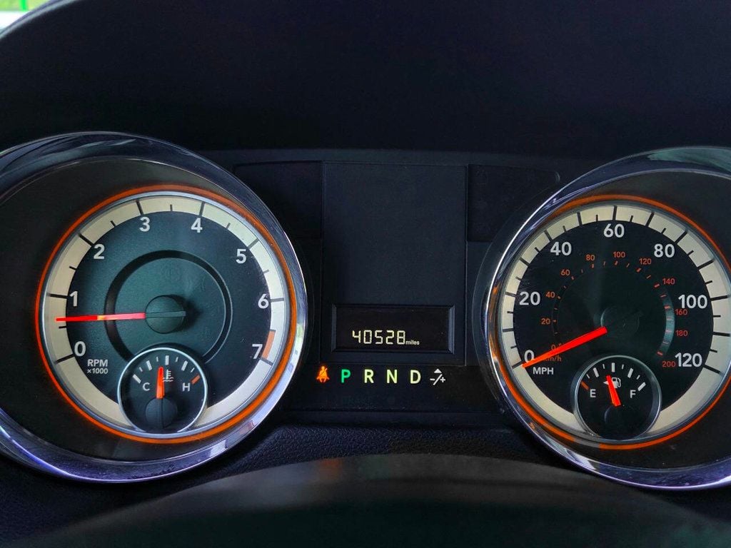 2015 Dodge Grand Caravan SXT photo 32