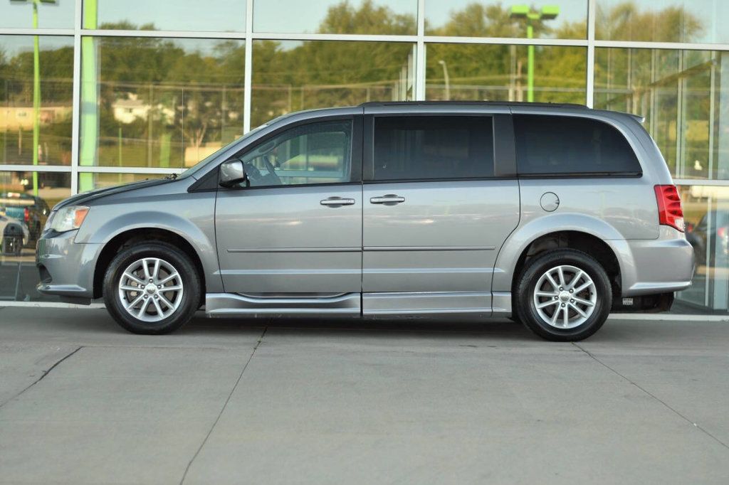 2015 Dodge Grand Caravan SXT photo 5