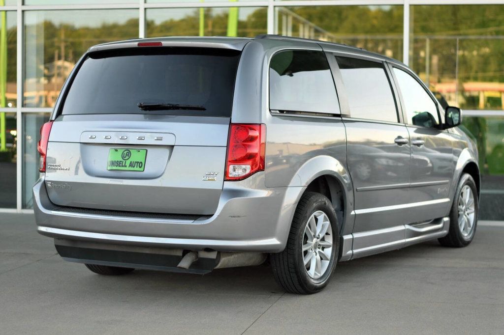 2015 Dodge Grand Caravan SXT photo 8