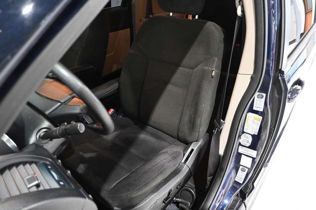 2015 Dodge Grand Caravan SXT Mobility Handicap Van - 23091630 - 13