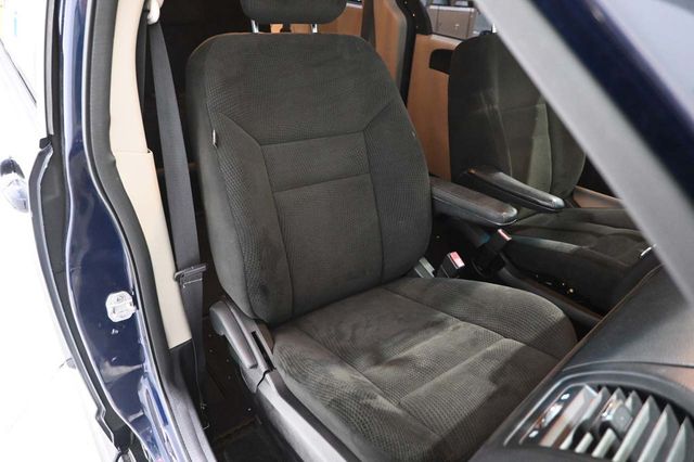 2015 Dodge Grand Caravan SXT Mobility Handicap Van - 23091630 - 15