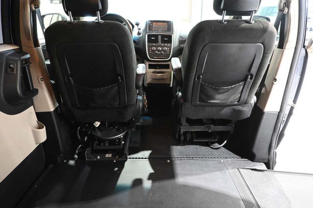 2015 Dodge Grand Caravan SXT Mobility Handicap Van - 23091630 - 19