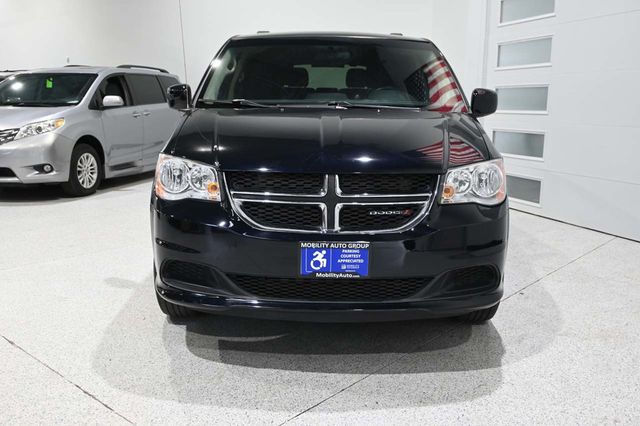 2015 Dodge Grand Caravan SXT Mobility Handicap Van - 23091630 - 3