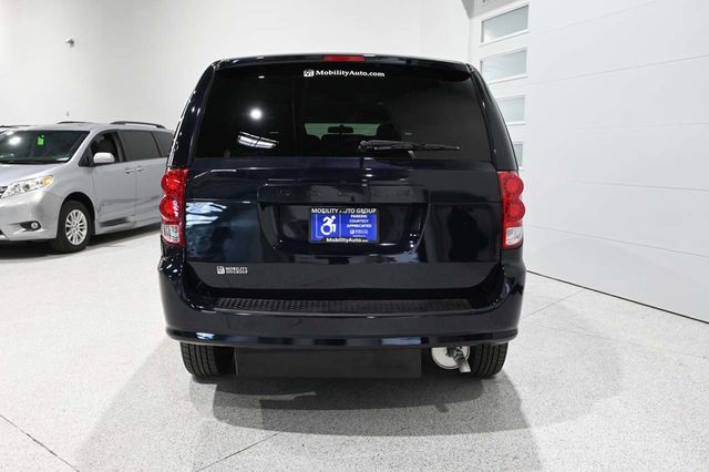 2015 Dodge Grand Caravan SXT Mobility Handicap Van - 23091630 - 6