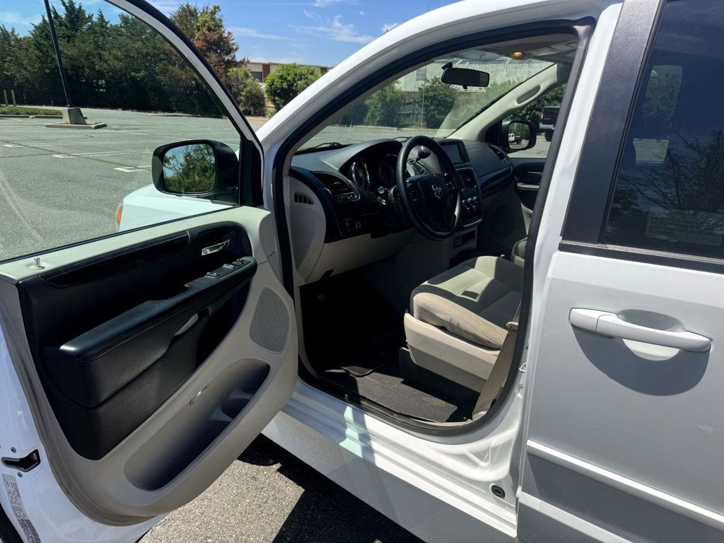 2015 Dodge Grand Caravan SE AmeriVan by Eldorado For Personal Wheelchair-Accessible Transportation - 23033710 - 17