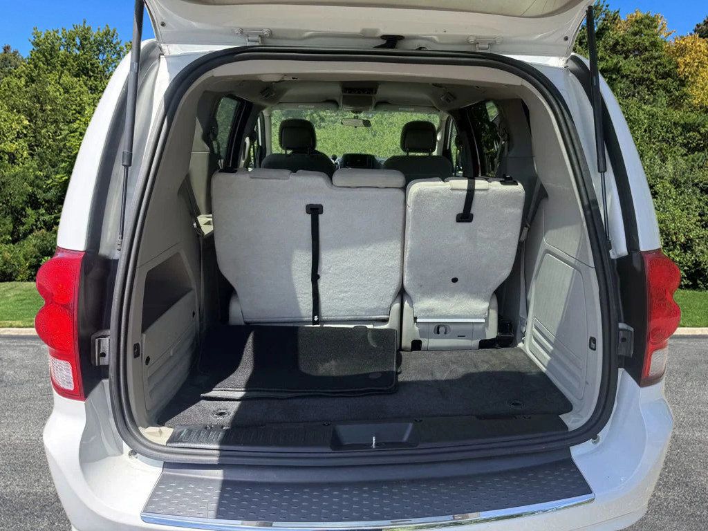 2015 Dodge Grand Caravan SE AmeriVan by Eldorado For Personal Wheelchair-Accessible Transportation - 23033710 - 8