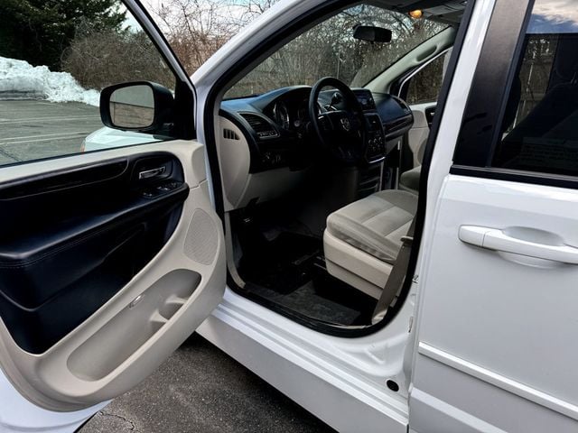 2015 Dodge Grand Caravan SE Eldorado Wheelchair Van For Adults Medical Transport Mobility ADA Handicapped - 22763953 - 17