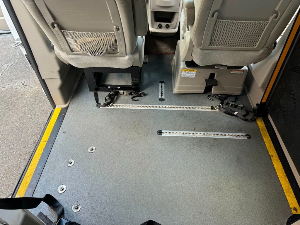 2015 Dodge Grand Caravan SE Eldorado Wheelchair Van For Adults Medical Transport Mobility ADA Handicapped - 22763953 - 29