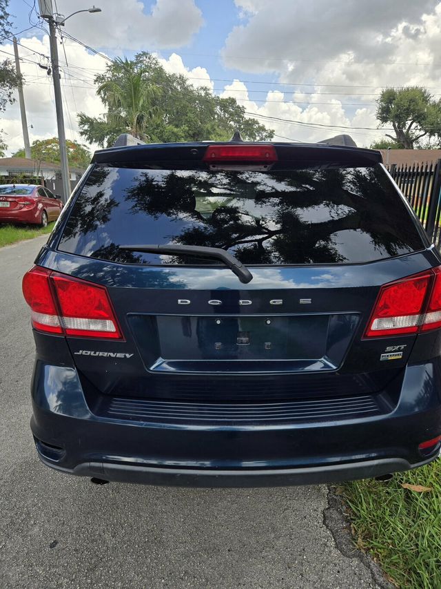 2015 Dodge Journey FWD 4dr SXT - 23084217 - 10