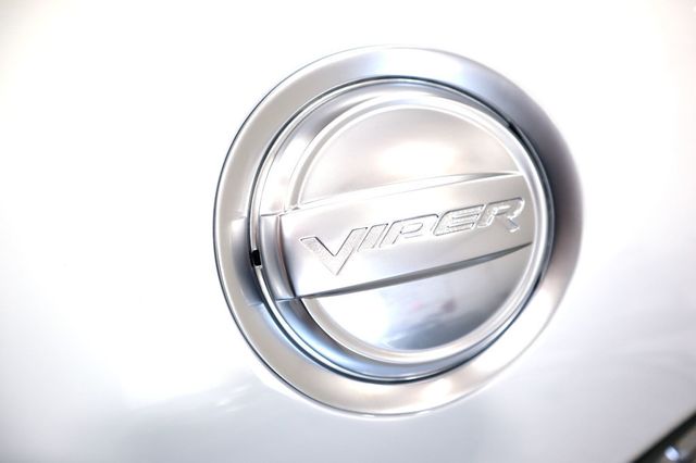 2015 Dodge SRT VIPER GT RARE VIPER WHITE...3,465 Miles...Collectable! - 22860808 - 24