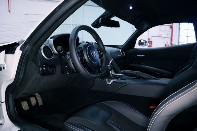 2015 Dodge SRT VIPER GT RARE VIPER WHITE...3,465 Miles...Collectable! - 22860808 - 29