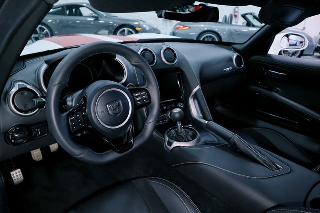 2015 Dodge SRT VIPER GT RARE VIPER WHITE...3,465 Miles...Collectable! - 22860808 - 30