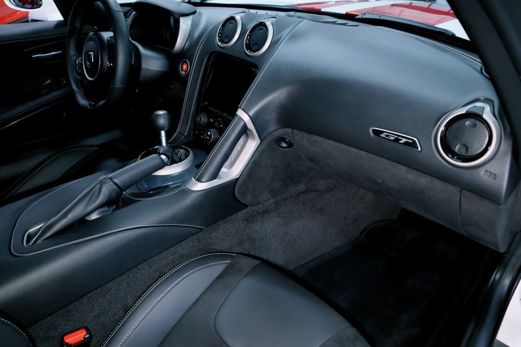 2015 Dodge Viper SRT10 GT photo 31