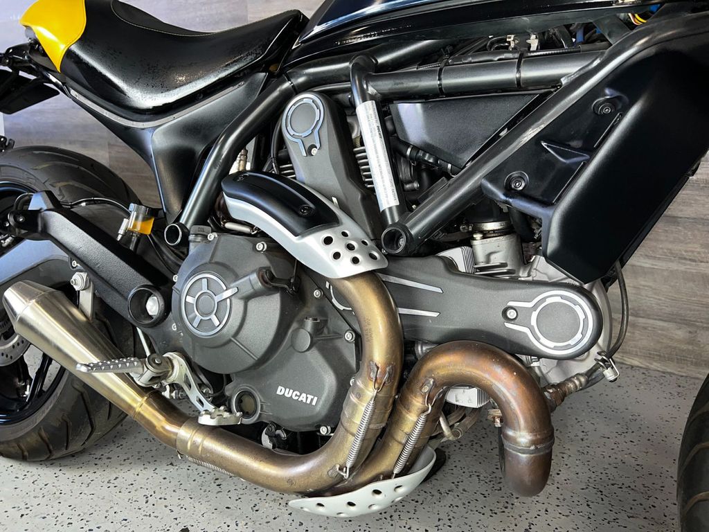 2015 Ducati Scrambler Icon LOW MILES! - 21750032 - 7