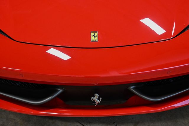 2015 Ferrari 458 Italia 2dr Convertible - 22947886 - 17