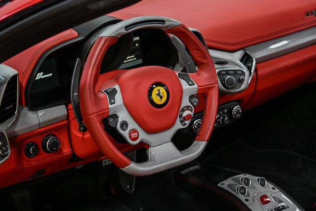 2015 Ferrari 458 Italia 2dr Convertible - 22947886 - 20