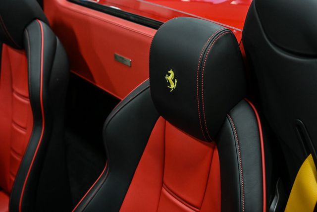 2015 Ferrari 458 Italia 2dr Convertible - 22947886 - 23