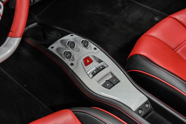 2015 Ferrari 458 Italia 2dr Convertible - 22947886 - 25