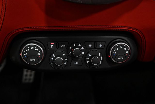 2015 Ferrari 458 Italia 2dr Convertible - 22947886 - 45