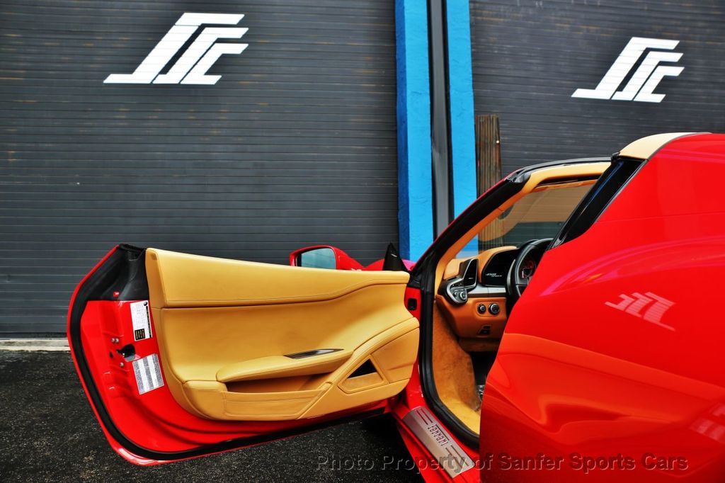 2015 Ferrari 458 Italia 2dr Convertible - 17331830 - 17