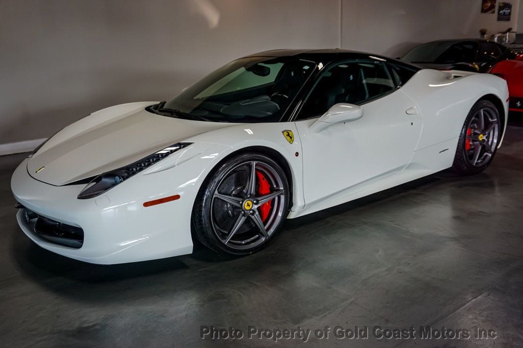 2015 Ferrari 458 Italia *Carbon Fibre Racing Package* *Two-Tone Exterior* *$298k+ MSRP*  - 22527409 - 2