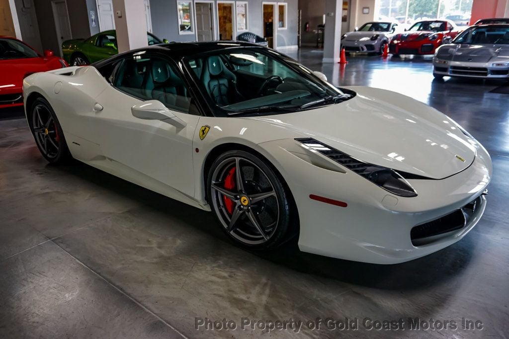 2015 Ferrari 458 Italia *Carbon Fibre Racing Package* *Two-Tone Exterior* *$298k+ MSRP*  - 22527409 - 3