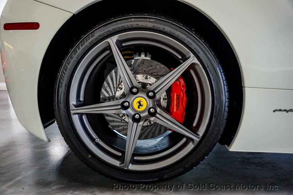 2015 Ferrari 458 Italia *Carbon Fibre Racing Package* *Two-Tone Exterior* *$298k+ MSRP*  - 22527409 - 39