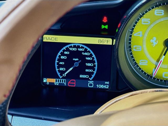 2015 Ferrari 458 Spider 2dr Convertible - 23070894 - 13